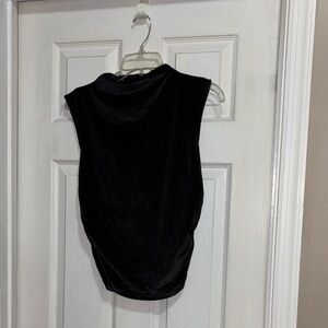 5/$3 Elegant Black Sleeveless Top